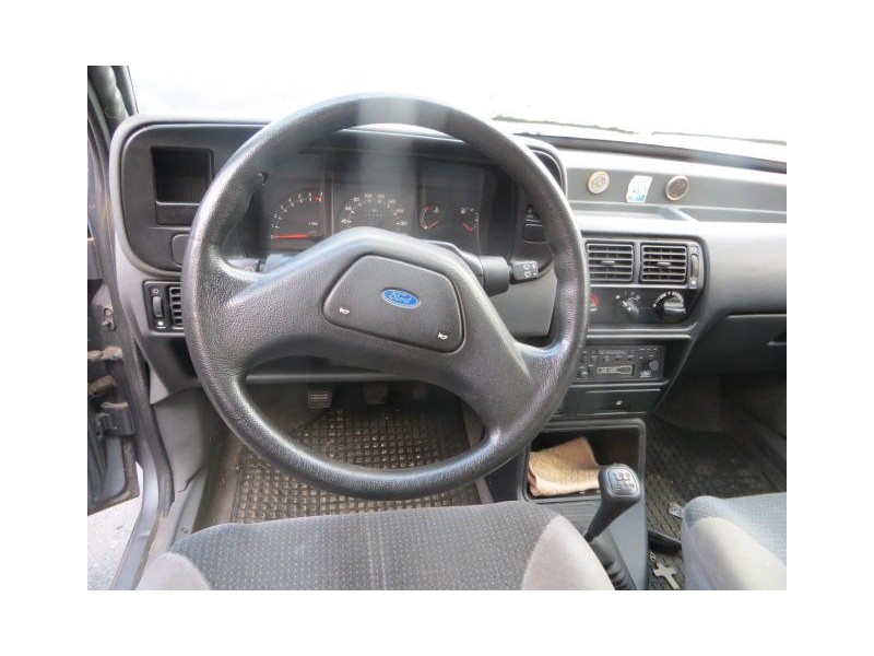 ford orion del año 1986