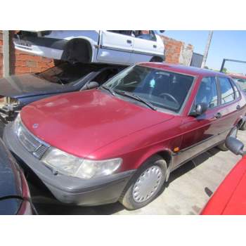 SAAB 900