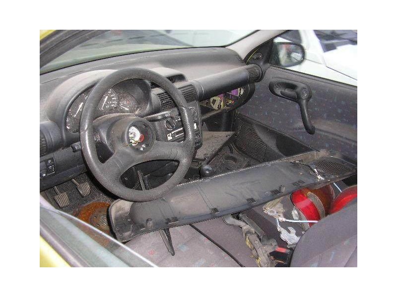 opel corsa del año 1997
