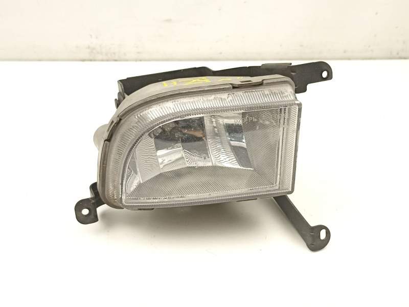 Recambio de antiniebla derecho para daewoo nubira sedán (j200) 1.8 referencia OEM IAM 96551094  