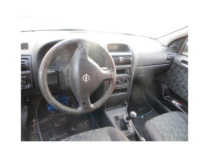 opel astra del año 1999