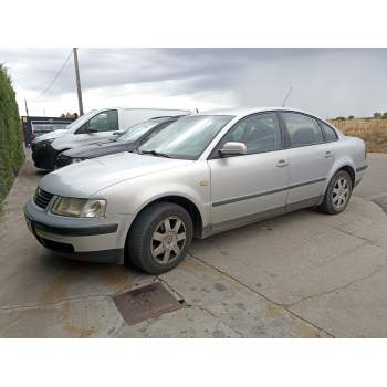 VOLKSWAGEN PASSAT B5 (3B2)