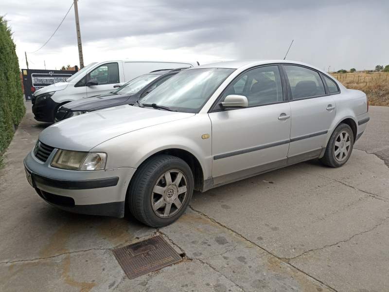 VOLKSWAGEN PASSAT B5 (3B2)