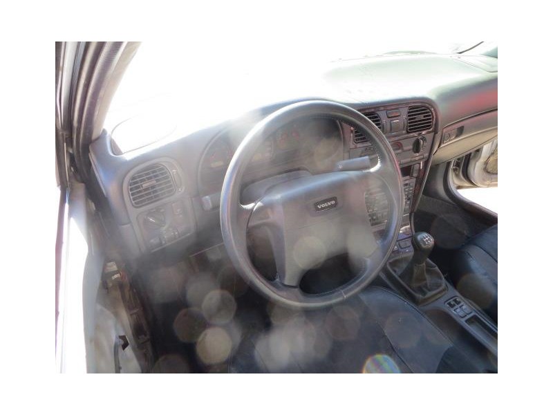 volvo s40 del año 1999