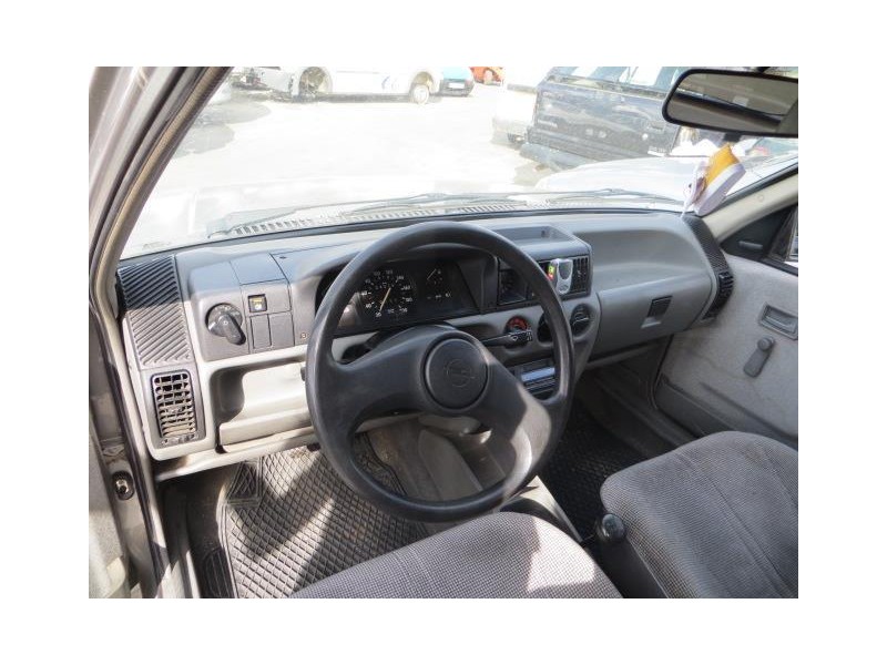 opel corsa del año 1991