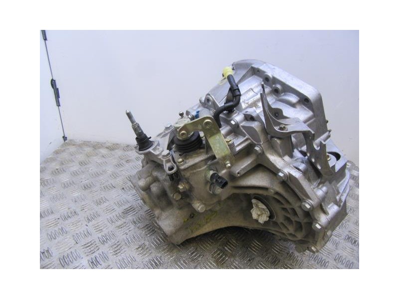 Recambio de cambio 6v (td /tdi) : renault megane : 1.9 dci [2003] para renault megane 1.9 dci referencia OEM IAM NDO001  