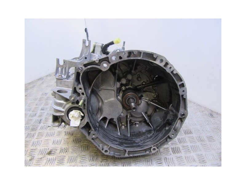Recambio de cambio 6v (td /tdi) : renault megane : 1.9 dci [2003] para renault megane 1.9 dci referencia OEM IAM NDO001  