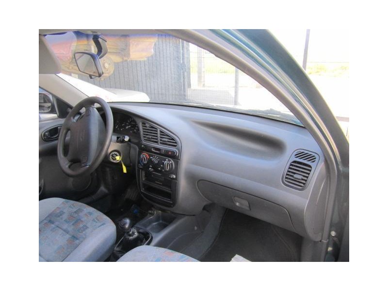 daewoo lanos del año 1999