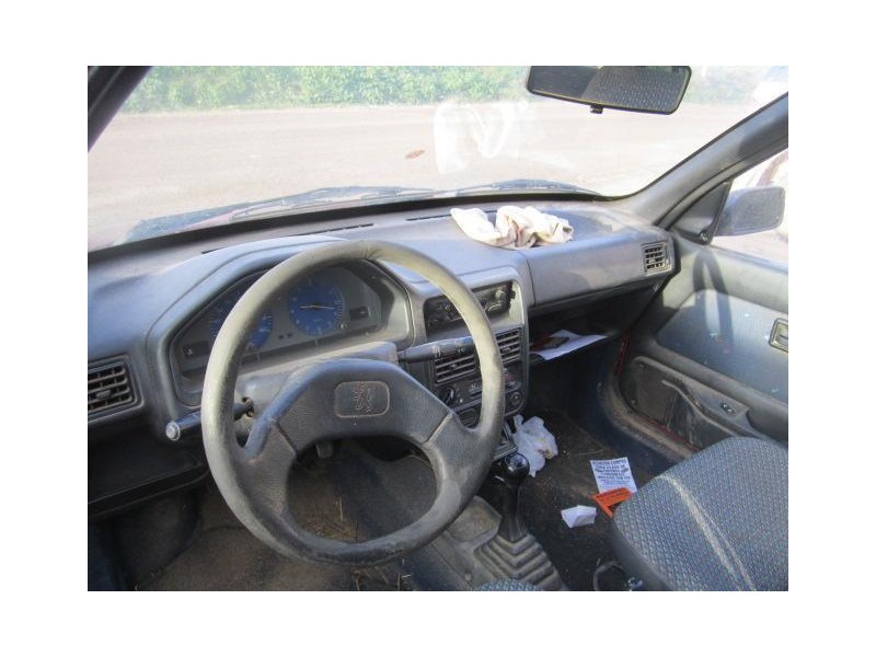 peugeot 106 del año 1995