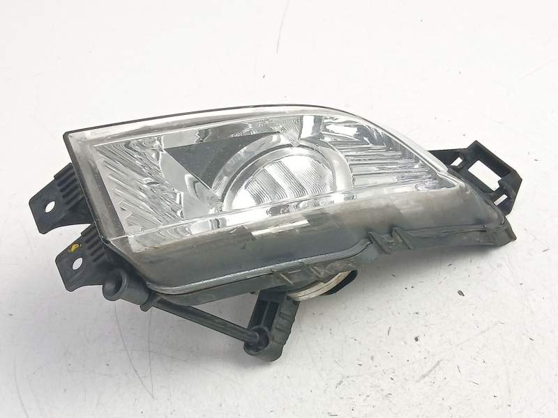 Recambio de antiniebla izquierdo para opel insignia a sedán (g09) 2.0 cdti (69) referencia OEM IAM 13226828  