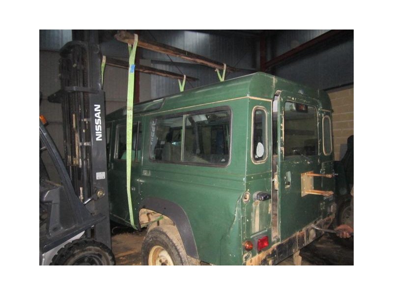 land rover defender del año 1999