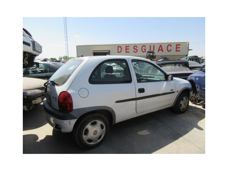 opel corsa del año 1999