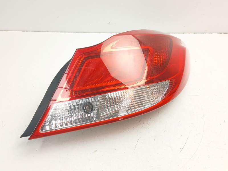 Recambio de piloto trasero derecho para opel insignia a sedán (g09) 2.0 cdti (69) referencia OEM IAM 13279628  