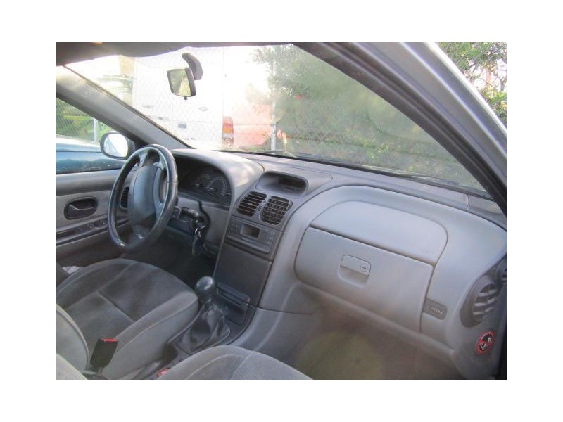 renault laguna del año 1999