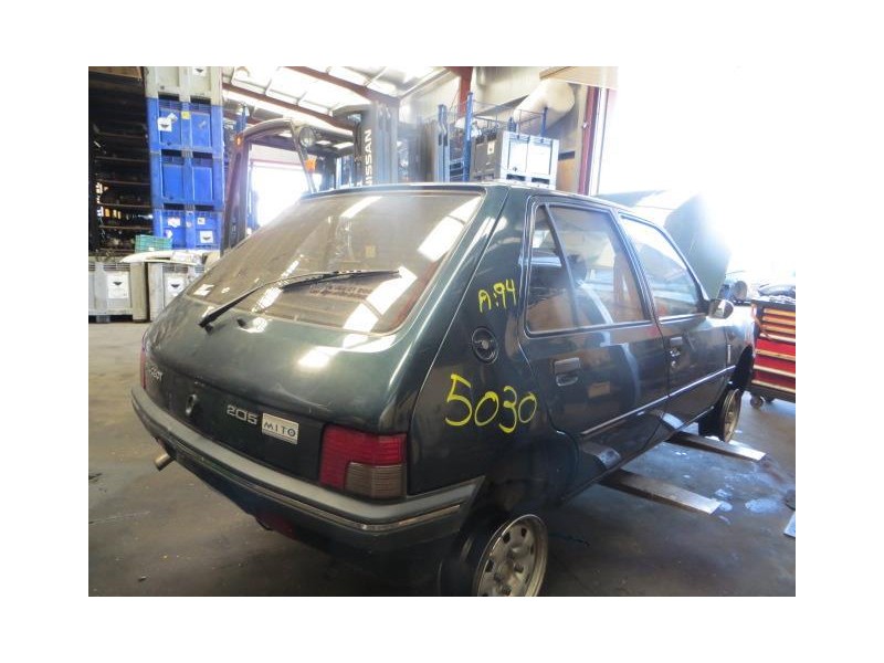 peugeot 205 del año 1994