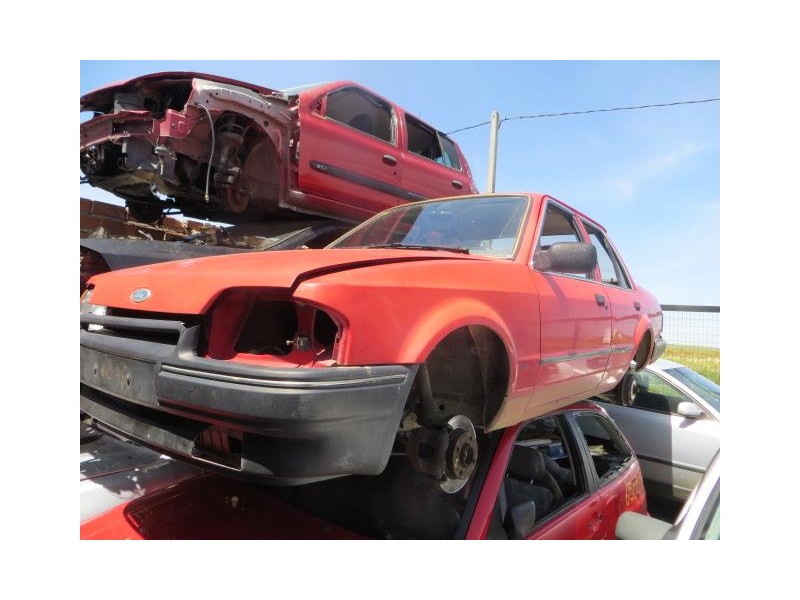 ford orion del año 1986