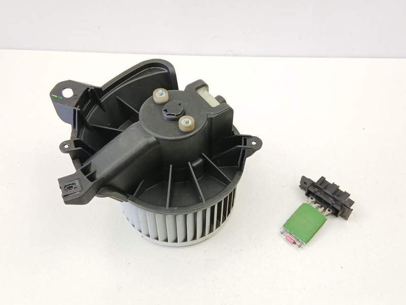 Recambio de motor calefaccion para fiat punto (199_) 1.2 (199axz1a, 199bxz1a) referencia OEM IAM 77364956 164230100 