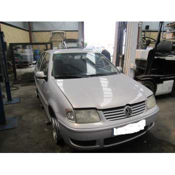 VOLKSWAGEN POLO (6N2)