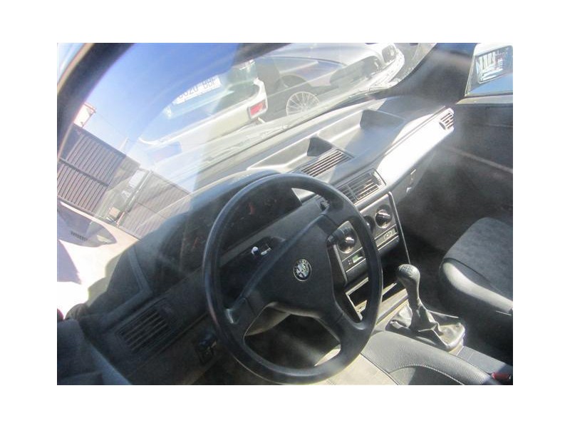 alfa romeo 155 del año 1992