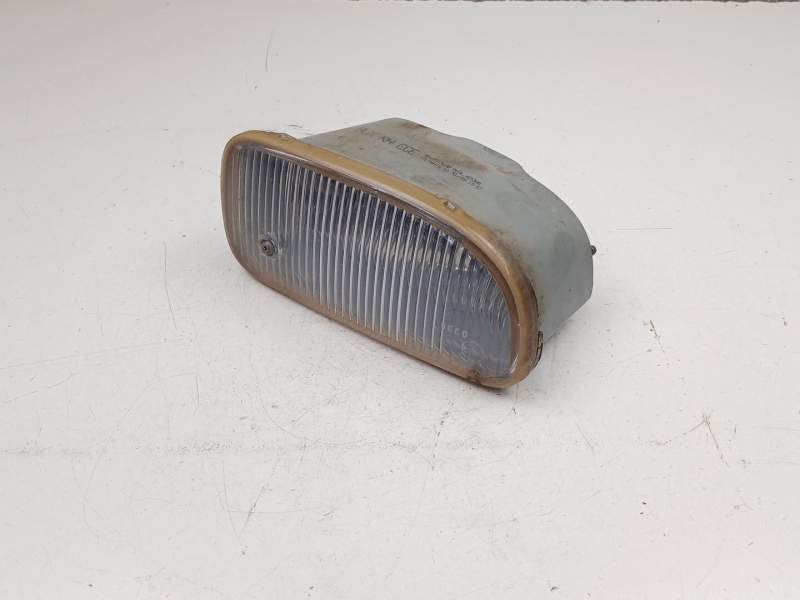 Recambio de antiniebla derecho para jeep grand cherokee 3.1 td automatico referencia OEM IAM 55155136AB  