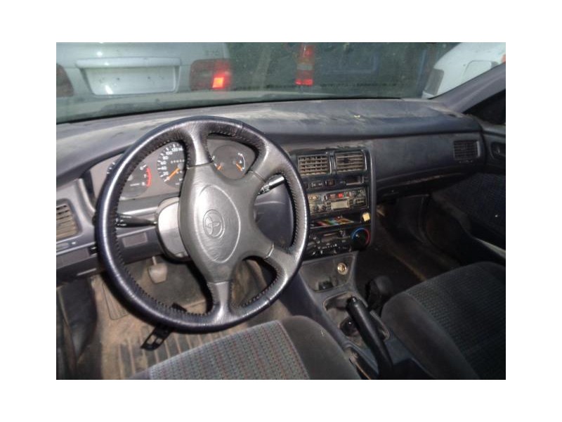 toyota carina del año 1994