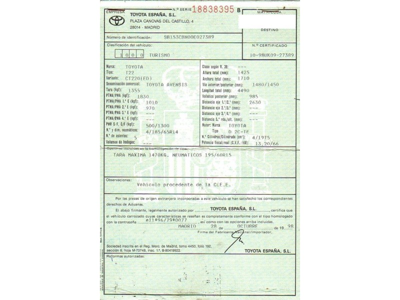 toyota avensis del año 1999