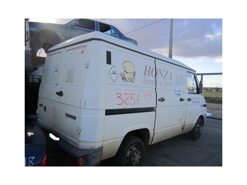 iveco daily 2.8 td-8140.23 30e10 del año 1999