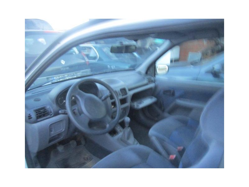 renault clio del año 1999