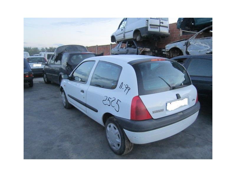 renault clio del año 1999