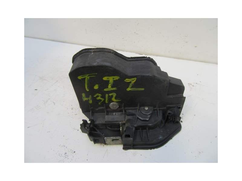 Recambio de cerradura puerta trasera izquierda para bmw 5 (e60) 530 d referencia OEM IAM 7036171  