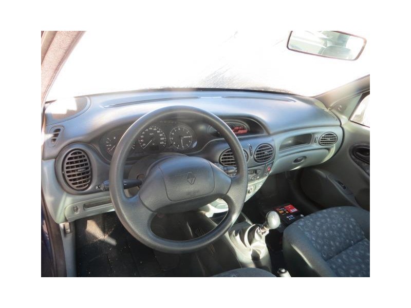 renault megane del año 1999