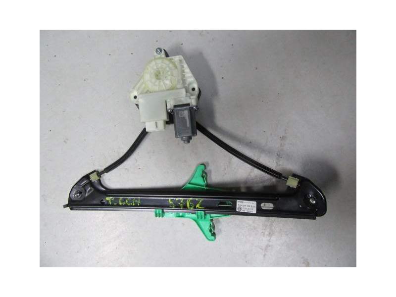 Recambio de elevalunas trasero derecho para volkswagen golf 1.6 td referencia OEM IAM 5G4839462B  