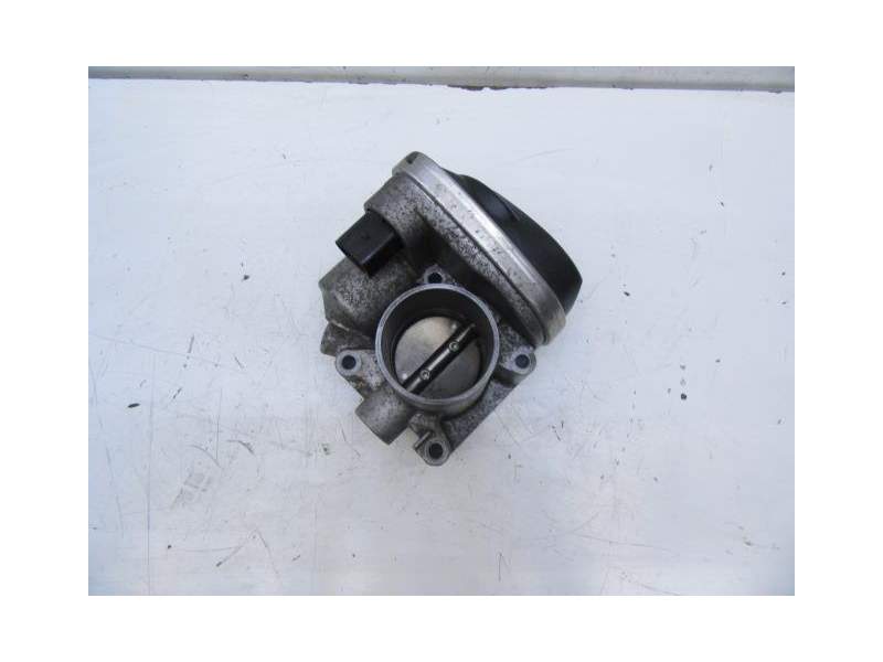 Recambio de caja mariposa para audi 100 2.6 g referencia OEM IAM 036133062N  