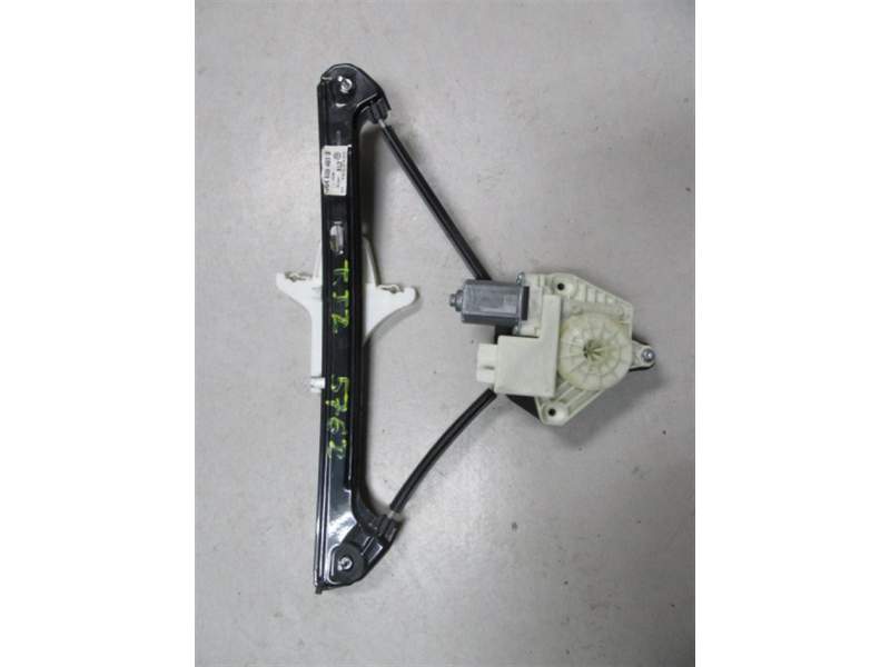 Recambio de elevalunas trasero izquierdo para volkswagen golf 1.6 td referencia OEM IAM 5G4839461B  