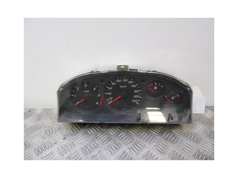Recambio de cuadro instrumentos : nissan almera : 2.2 td-yd22 ( 110,16cv) 5p [2000] para nissan almera 2.2 td-yd22 ( 110,16cv) r