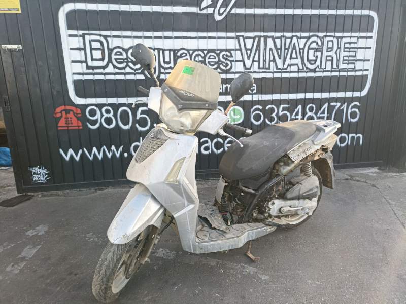 Recambio de carroceria para kymco people 50/125/250/300 people 50 referencia OEM IAM   