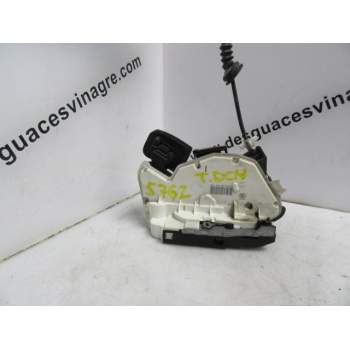 CERRADURA PUERTA TRASERA DERECHA 5K4839016Q 