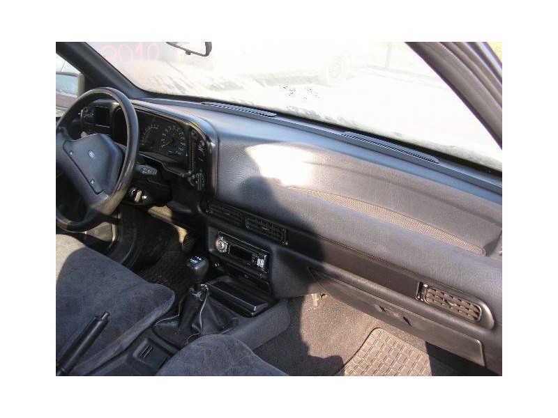 ford scorpio del año 1990