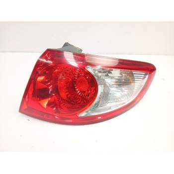 PILOTO TRASERO DERECHO 924022B000 