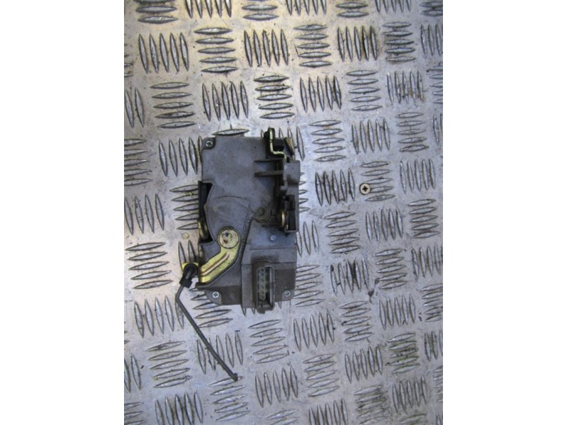 Recambio de cerradura pta. del. izq. : peugeot 206 : 2.0 g (136cv) cabrio coupe [2001] para peugeot 206 2.0 g cabrio coupe refer