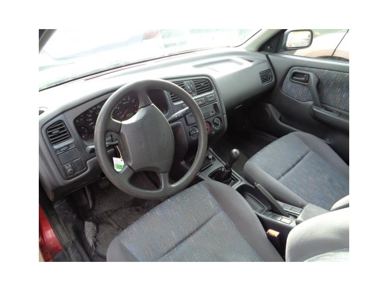 nissan primera del año 1996