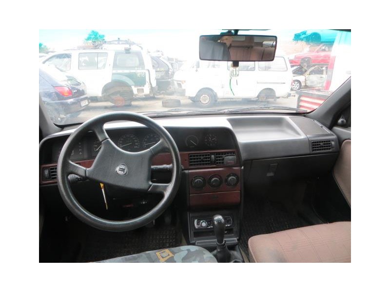 lancia dedra del año 1992