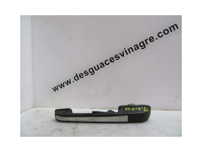 Recambio de manilla trasera derecha para volkswagen santana 2.0 g -js referencia OEM IAM   