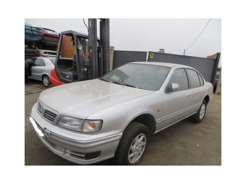 NISSAN MAXIMA