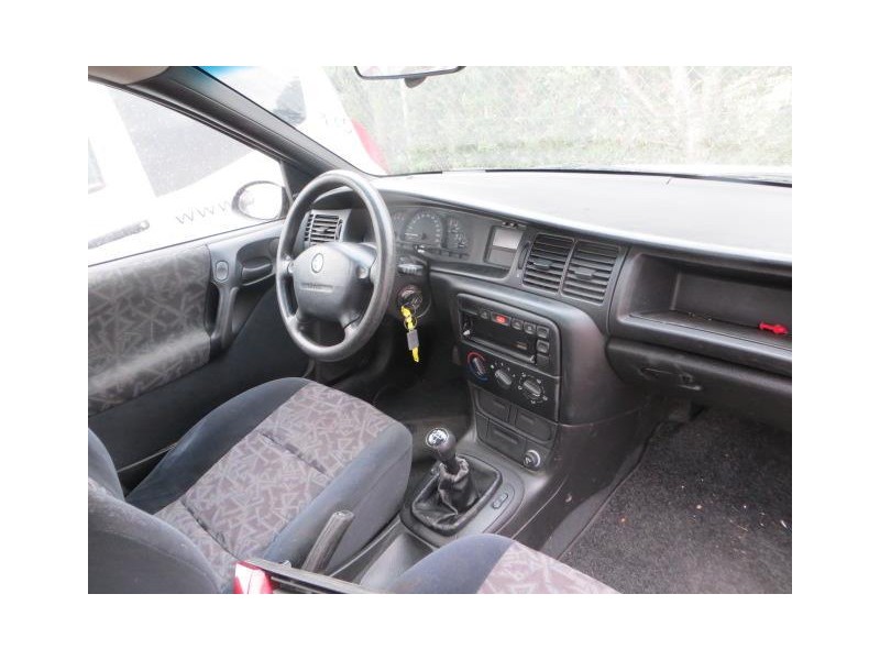 opel vectra del año 1996