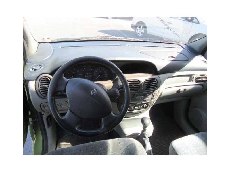 renault scenic del año 1999