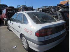 renault laguna del año 2000 2