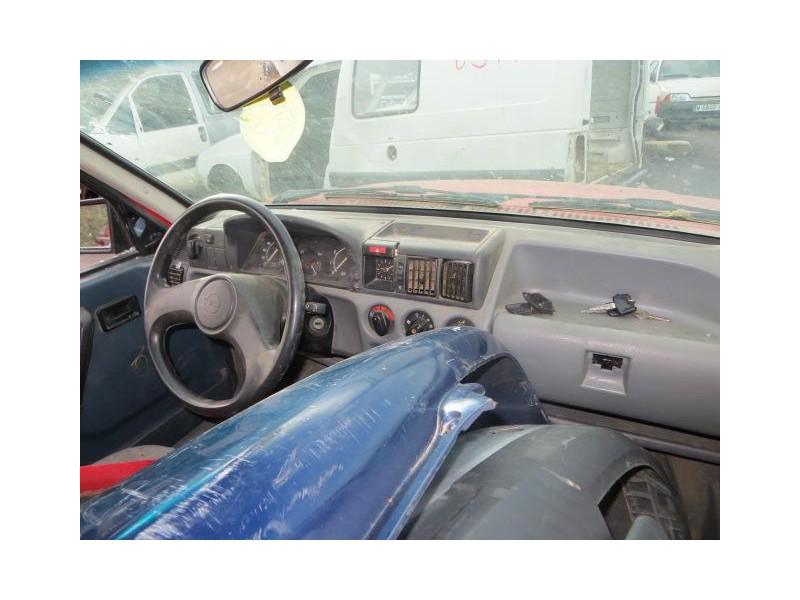 opel corsa del año 1992