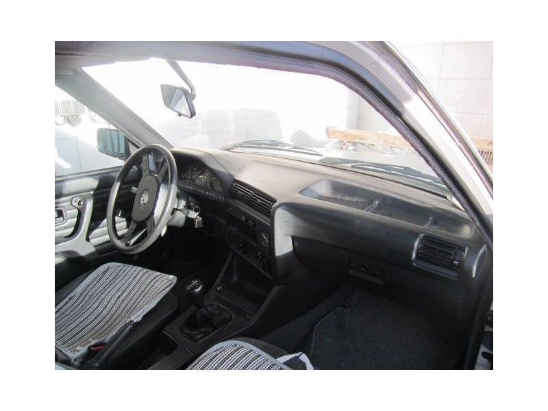 bmw  318 del año 1990