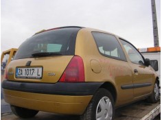 renault clio del año 2000